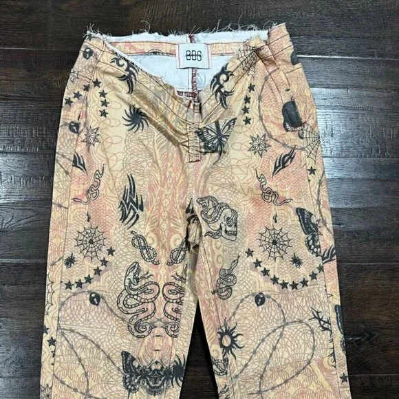 BDG Women's Printed Ruched V-front Flare Jean Low Rise Zip Closure Beige 26 - Picture 2 of 12